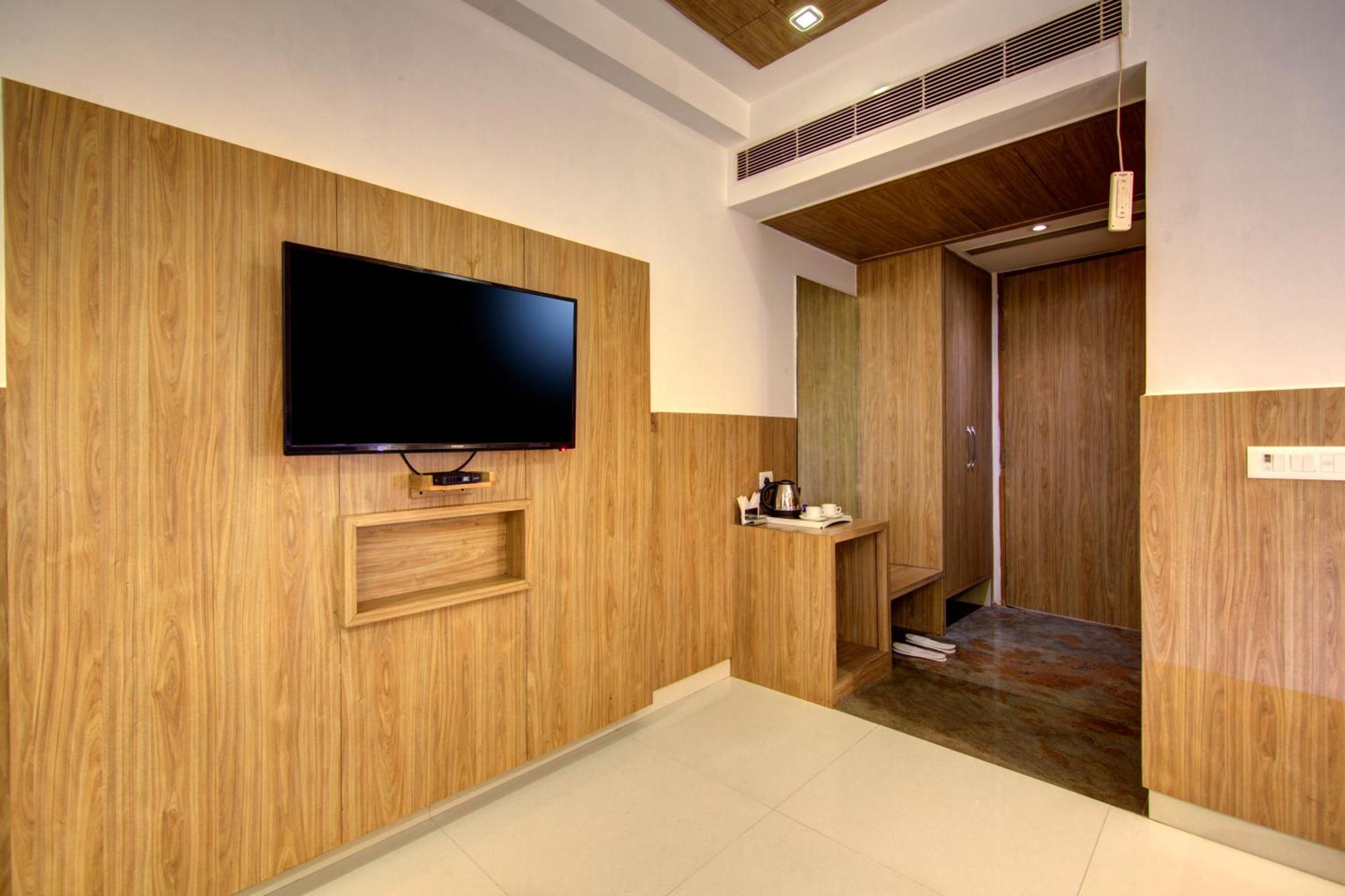 Elevate Near Delhi Airport New Delhi